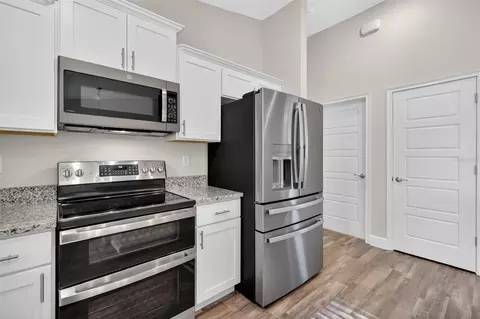Kitchen - 10 Juniper Loop Run, Ocala, FL 34480 photo 3 of 4