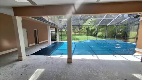 Exterior - 2210 SE Laurel Run Dr, Ocala, FL 34471 photo 10 of 11