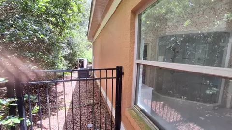 Exterior - 2210 SE Laurel Run Dr, Ocala, FL 34471 photo 9 of 11