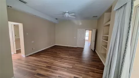 Living - 2210 SE Laurel Run Dr, Ocala, FL 34471 photo 2 of 6