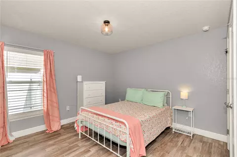 Bedroom - 4607 SE 27th St, Ocala, FL 34480 photo 8 of 9