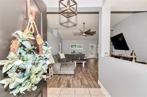 Entry Way - 4607 SE 27th St, Ocala, FL 34480 photo 1 of 3
