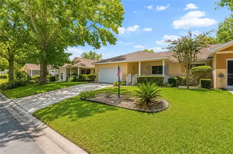 Exterior - 8702 SW 94th St #E, Ocala, FL 34481 photo 3 of 9