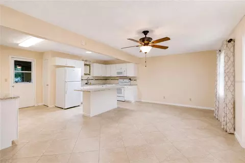 Living - 8702 SW 94th St #E, Ocala, FL 34481 photo 7 of 8