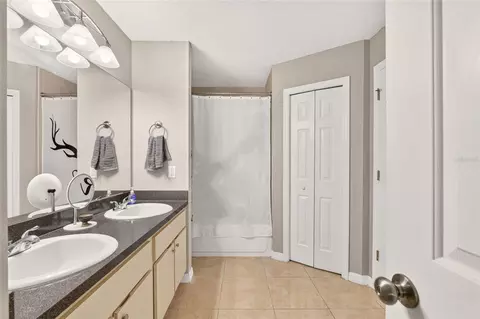 Bath - 6 Oak Circle Crse, Ocala, FL 34472 photo 1 of 5