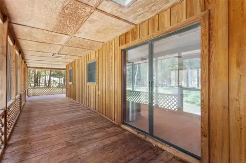 Exterior - 5581 NE 157th Ter, Williston, FL 32696 photo 8 of 15