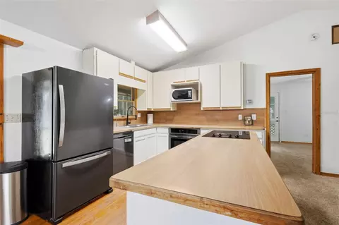 Kitchen - 5581 NE 157th Ter, Williston, FL 32696 photo 3 of 3