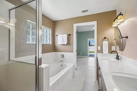 Bath - 5705 SW 89th Pl, Ocala, FL 34476 photo 2 of 6