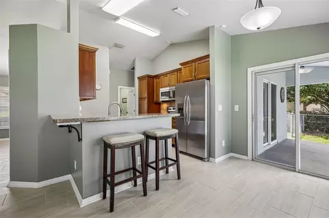 Kitchen - 5705 SW 89th Pl, Ocala, FL 34476 photo 4 of 5