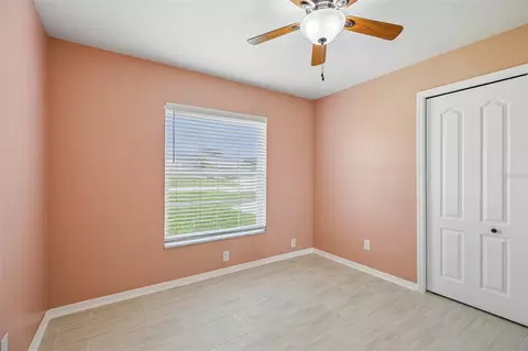 Bedroom - 5705 SW 89th Pl, Ocala, FL 34476 photo 8 of 10