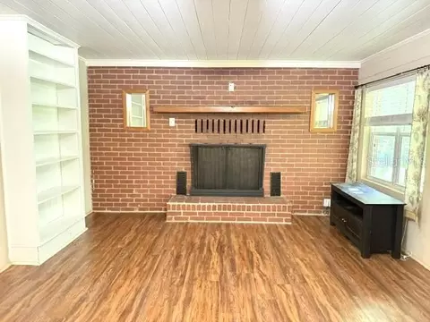 Living - 331 SW 3rd St, Bronson, FL 32621 photo 5 of 5