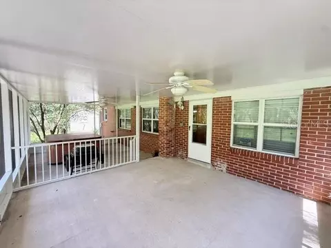 Exterior - 331 SW 3rd St, Bronson, FL 32621 photo 3 of 7
