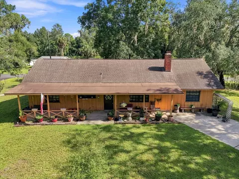 Exterior - 4553 E Shorewood Dr, Hernando, FL 34442 photo 4 of 9