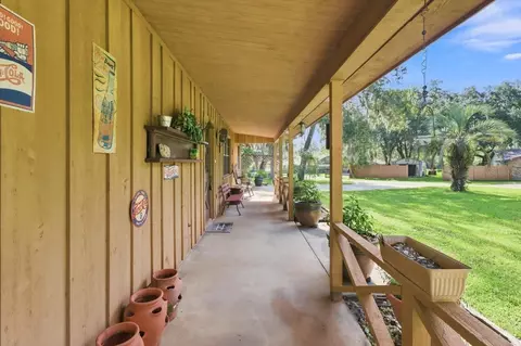 Exterior - 4553 E Shorewood Dr, Hernando, FL 34442 photo 8 of 9