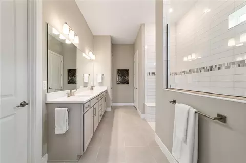 Bath - 8606 SW 61st Loop, Ocala, FL 34481 photo 1 of 5