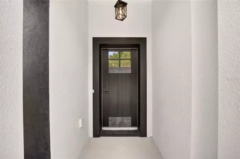 Entry Way - 1 Walnut Dr, Ocala, FL 34480 photo 1 of 3