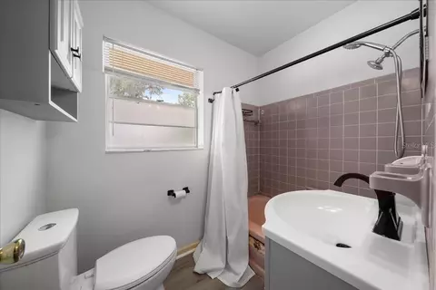 Bath - 2830 SE 6th St, Ocala, FL 34471 photo 1 of 2