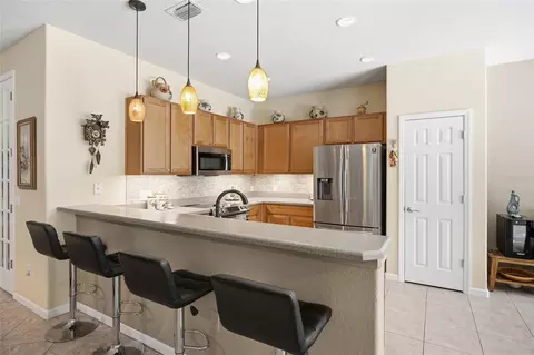 Kitchen - 9457 SW 66th Loop, Ocala, FL 34481 photo 2 of 4