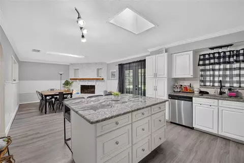 Kitchen - 3216 SE 34th St, Ocala, FL 34471 photo 4 of 4
