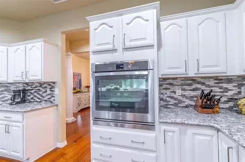 Kitchen - 8699 SW 83rd Loop, Ocala, FL 34481 photo 6 of 14