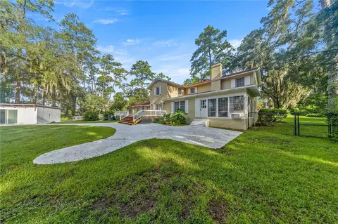 Exterior - 3422 E Fort King St, Ocala, FL 34470 photo 7 of 19
