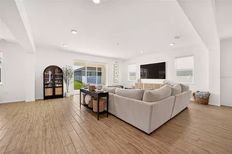 Living - 6505 SW 73rd Ave, Ocala, FL 34474 photo 1 of 1