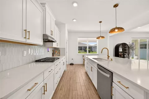 Kitchen - 6505 SW 73rd Ave, Ocala, FL 34474 photo 8 of 9