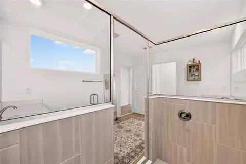 Bath - 6505 SW 73rd Ave, Ocala, FL 34474 photo 6 of 8
