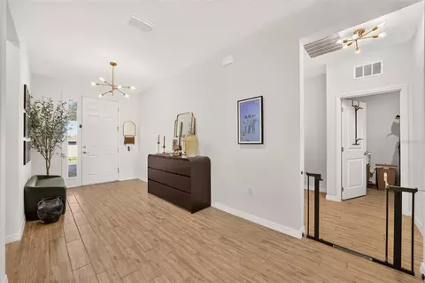 Entry Way - 6505 SW 73rd Ave, Ocala, FL 34474 photo 4 of 17