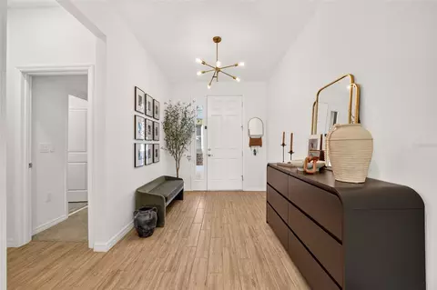 Entry Way - 6505 SW 73rd Ave, Ocala, FL 34474 photo 3 of 17