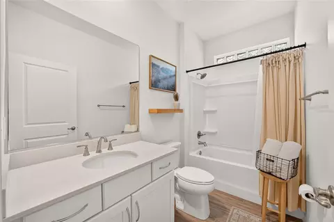 Bath - 6505 SW 73rd Ave, Ocala, FL 34474 photo 2 of 8