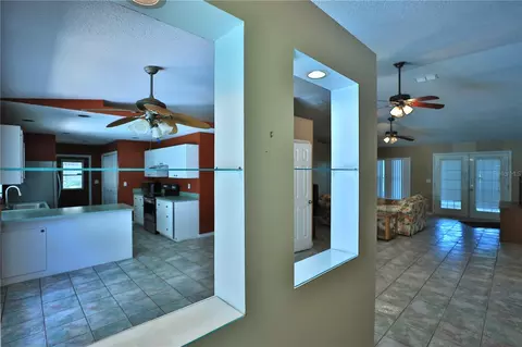 Entry Way - 8465 NW 186th St, Reddick, FL 32686 photo 1 of 1