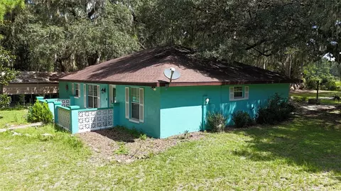Exterior - 8465 NW 186th St, Reddick, FL 32686 photo 4 of 8