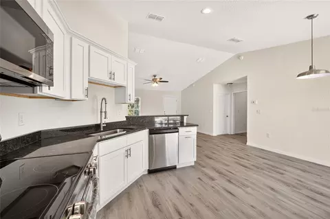 Kitchen - 7 Cypress Rd, Ocala, FL 34472 photo 2 of 2