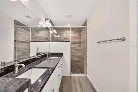 Bath - 7 Cypress Rd, Ocala, FL 34472 photo 4 of 4
