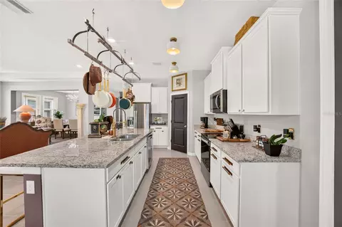 Kitchen - 4974 NW 39th Loop, Ocala, FL 34482 photo 4 of 8