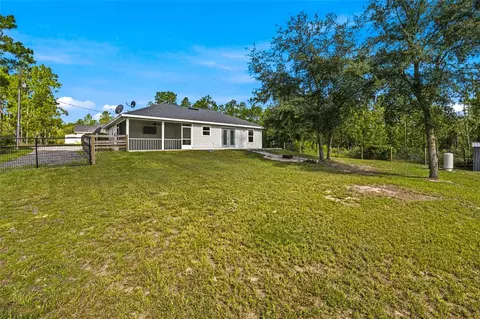 Exterior - 831 NE 150th Ave, Williston, FL 32696 photo 8 of 12