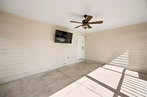 Exterior - 831 NE 150th Ave, Williston, FL 32696 photo 5 of 12