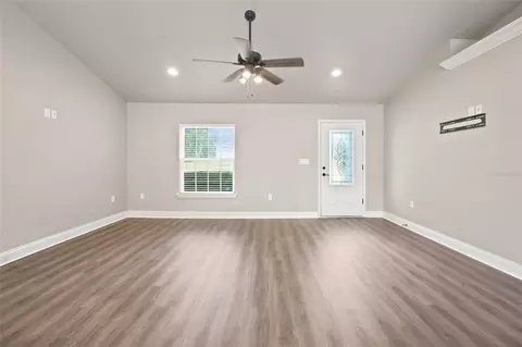 Living - 831 NE 150th Ave, Williston, FL 32696 photo 4 of 4