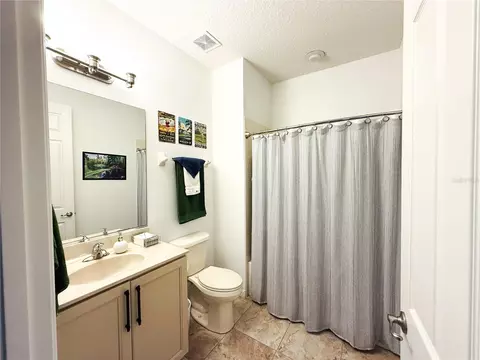 Bath - 9373 SW 94th Loop, Ocala, FL 34481 photo 3 of 3