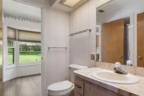 Bath - 9390 E Windwood Loop, Inverness, FL 34450 photo 4 of 4