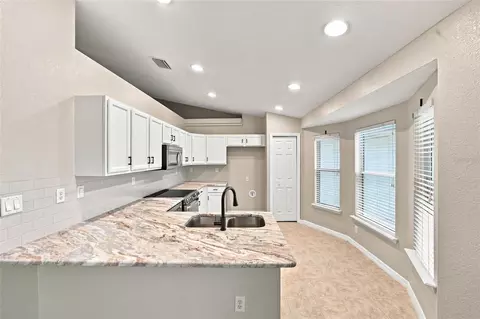 Kitchen - 10143 SE 122nd Ln, Belleview, FL 34420 photo 1 of 3