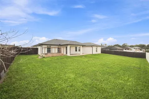 Exterior - 10143 SE 122nd Ln, Belleview, FL 34420 photo 4 of 6