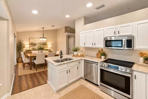Kitchen - 10143 SE 122nd Ln, Belleview, FL 34420 photo 3 of 4