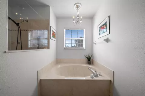 Bath - 4505 SW 108th Pl, Ocala, FL 34476 photo 2 of 6
