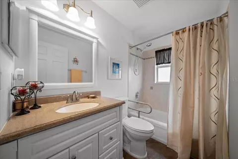 Bath - 4505 SW 108th Pl, Ocala, FL 34476 photo 6 of 6