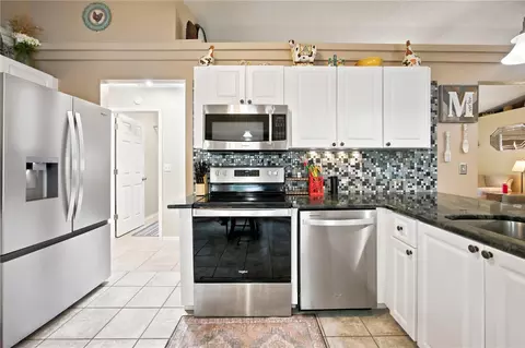 Kitchen - 5464 SW 100th Loop, Ocala, FL 34476 photo 3 of 6