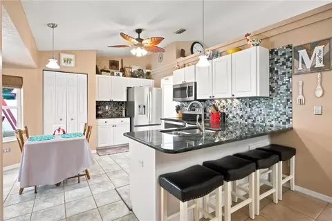 Kitchen - 5464 SW 100th Loop, Ocala, FL 34476 photo 6 of 6
