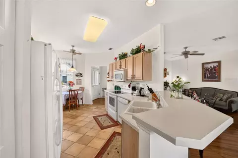 Kitchen - 10080 SW 90th Loop, Ocala, FL 34481 photo 2 of 3