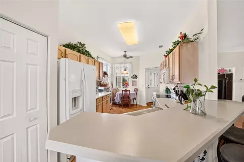 Kitchen - 10080 SW 90th Loop, Ocala, FL 34481 photo 1 of 3